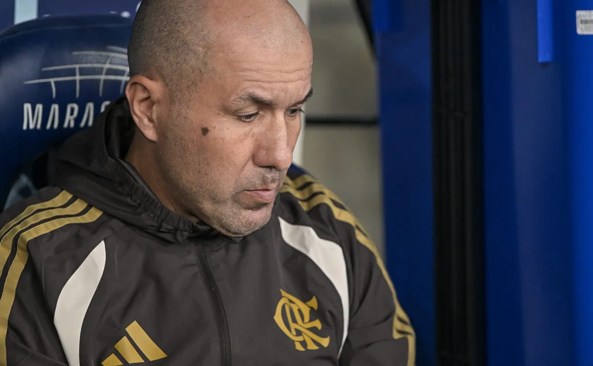 vitoria-do-flamengo-garante-a-lideranca,-mas-nao-blinda-leonardo-jardim-contra-as-criticas