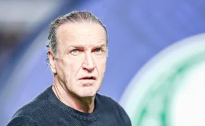 cuca-esclarece-discussao-com-gabigol-em-santos-x-palmeiras-e-encerra-polemica:-“problema-zero”