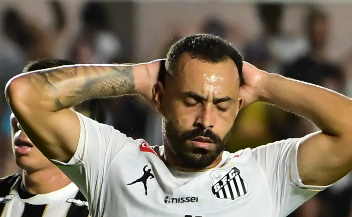 opiniao:-moises-e-miguelito-sao-‘esquecidos’-por-cuca-no-santos-e-vao-terminar-o-ano-em-baixa