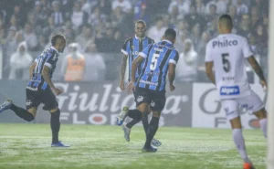 gremio-pode-se-beneficiar-de-mudanca-de-estadio-contra-o-santos-no-brasileirao