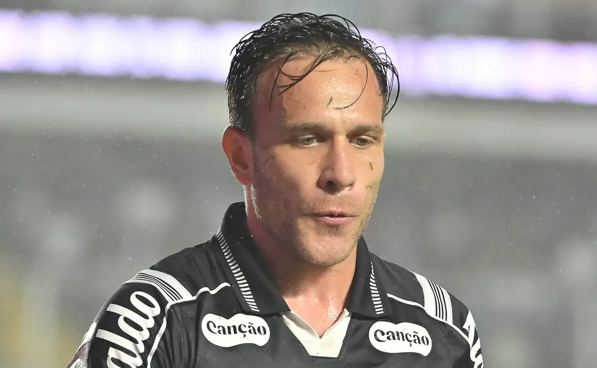 arthur-pode-voltar-contra-o-bragantino-e-santos-aumenta-o-leque-de-opcoes-de-cuca