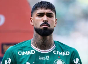 alexander-barboza,-do-palmeiras,-e-chamado-por-forlan-para-o-uruguai-na-data-fifa